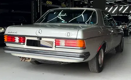 1978 Mercedes-BENZ E-CLASS — фото 6