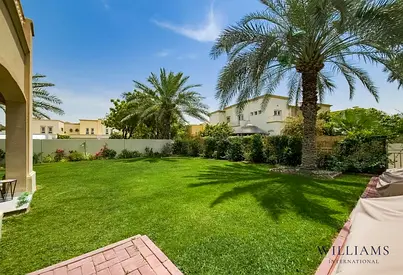 Type 2E | Large Plot | Lake Backing