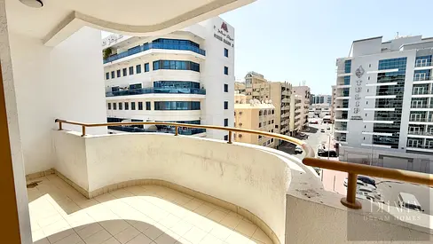 Closed To Metro || With Balcony || Only For Family || Rent Negotiable