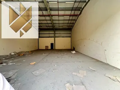 مستودع للإيجار | الصجعة الشارقة | 2,600 قدم | كهرباء 28 كيلو وات | فاير فايتنج كامل | 110,000 درهم