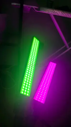 2 Neewer RGB LED Lights