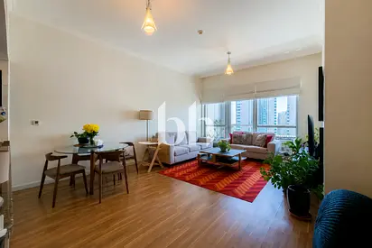 Furnished or Unfurnished | High Floor | Prime Loc