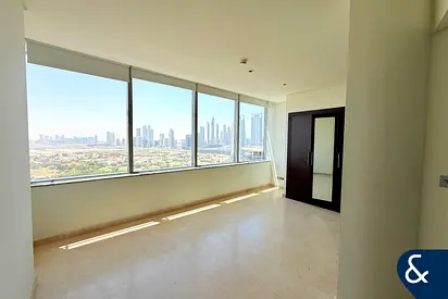 Studio Apartment | High Floor | Available Now