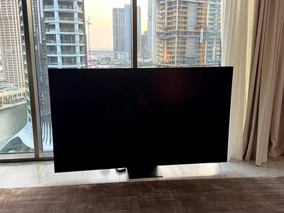samsung 83 INCH TV
