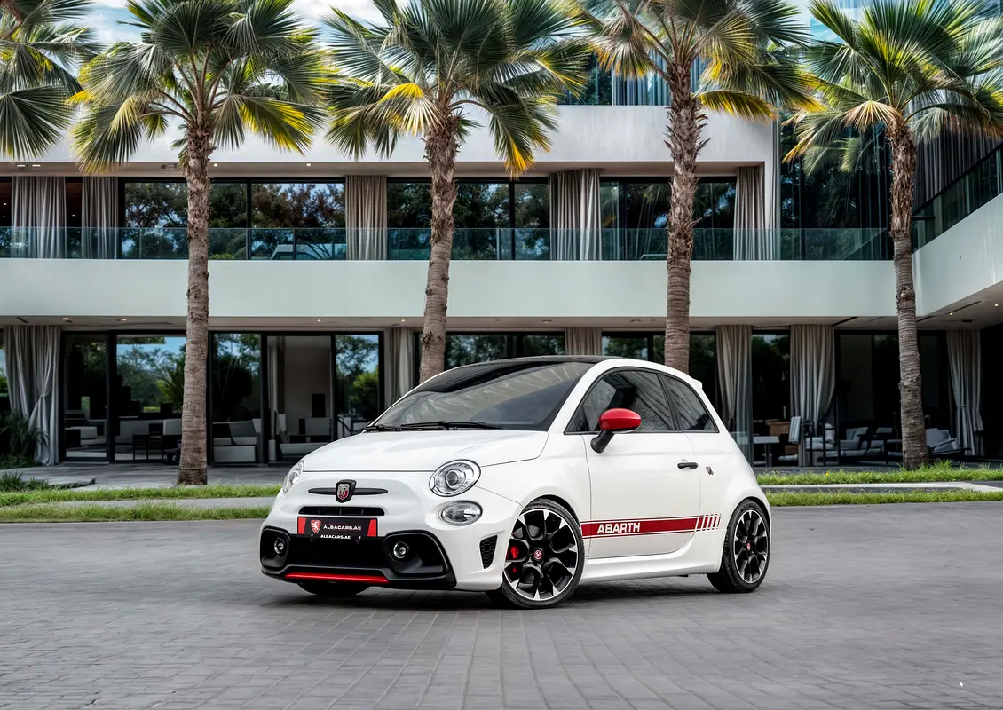 Abarth 595 2022 — photo 1 of 14