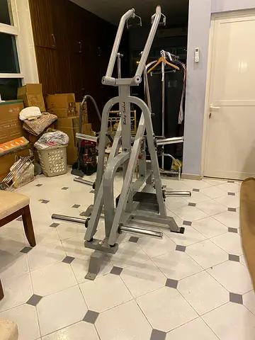 Body solid lat pull down