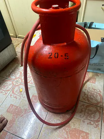 Empty Cylinder with Regulator