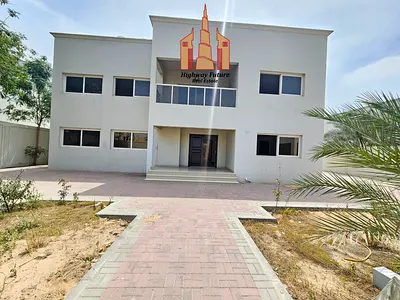 6 Bed room 2 Hall 1 Majlis All Master room 2 Balcony maids room big gardan like new Central AC