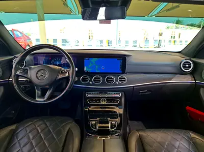 2017 Mercedes-BENZ E-CLASS 照片 9