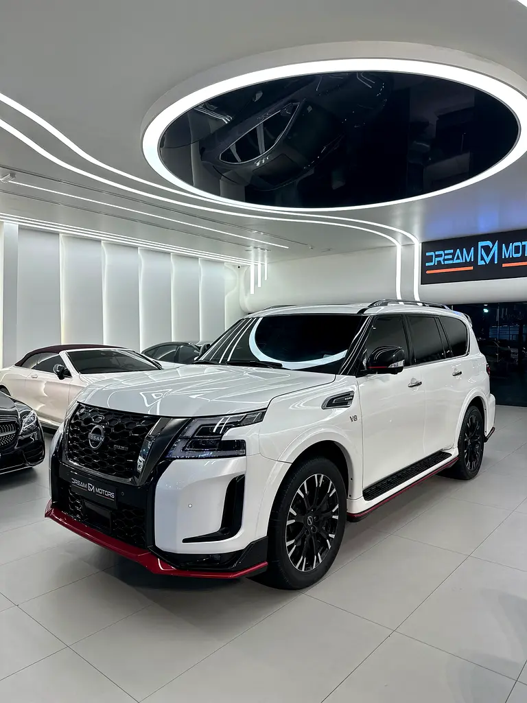 Nissan Patrol 2024 — photo 1 of 17