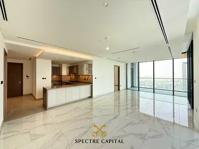 Unfurnished | Bright Unit | Skyline View | High Floor