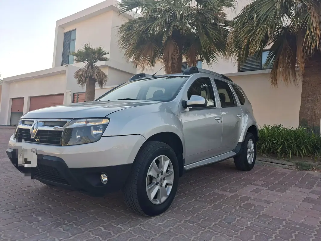 Renault Duster 2015 — photo 1 of 15
