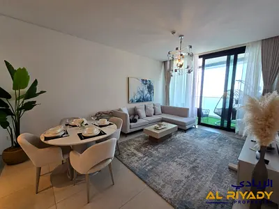 Modern Skyline Living I Luxury furnished I Water View