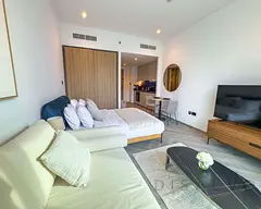 Fully Furnished I 12 Cheques I Vacant I Prime Area