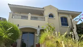 Vacant | Unfurnished | Private Pool