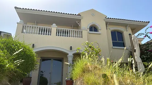 Vacant | Unfurnished | Private Pool