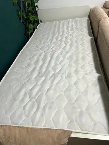 Kids bed with matress for sale