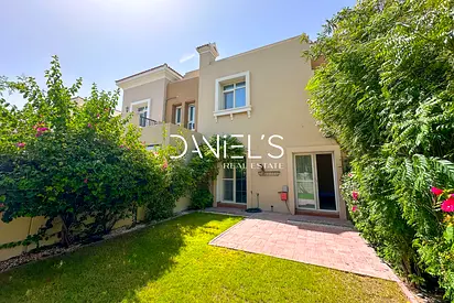 Green Belt | Single Row | Landscaped Garden