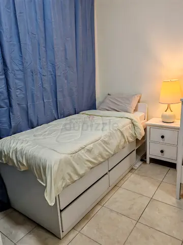 JLT AREA - Soba Metro - (Ladies Only) BEDSPACE