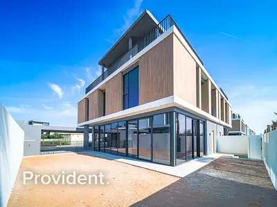 5 Cheques | Landscaped | Near Amenities