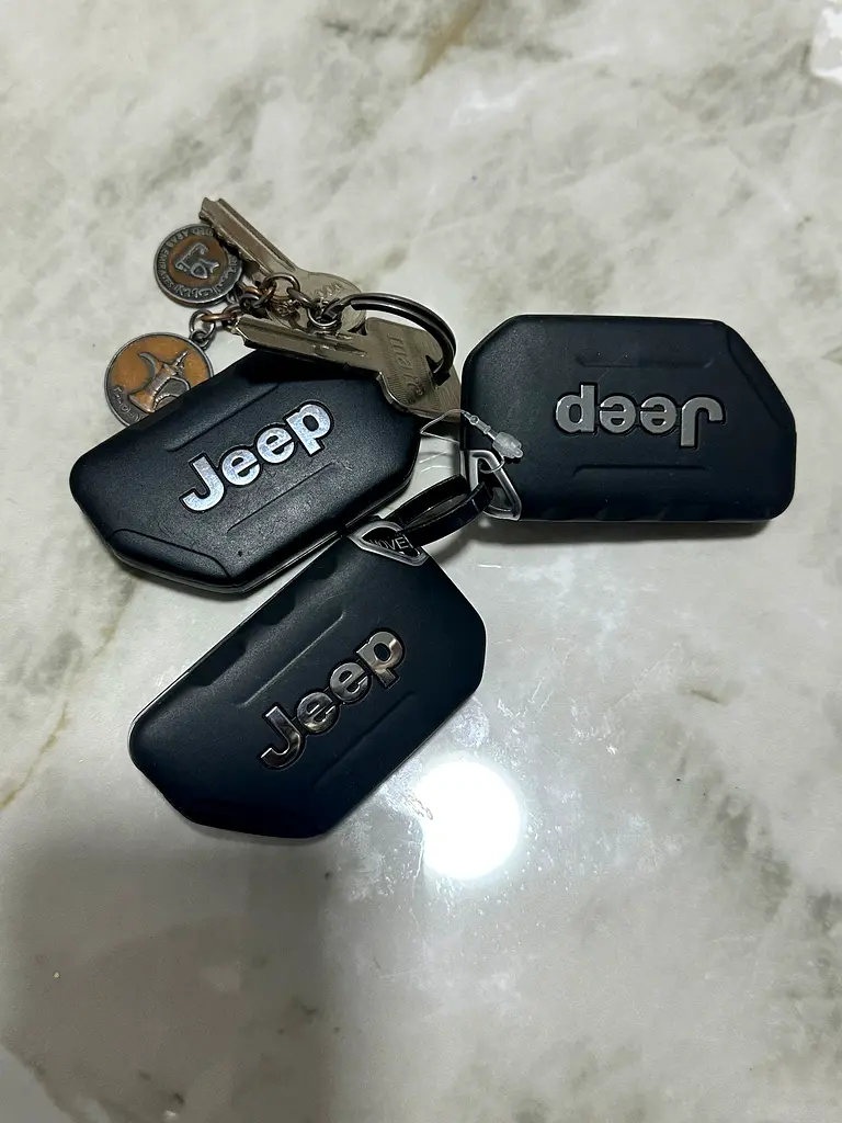 Jeep Wrangler 4xe 2024 — photo 1 of 7