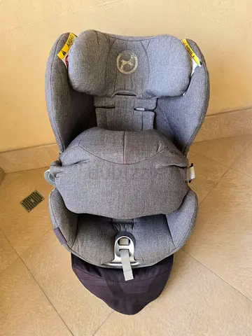 Cybex Car Seat Sirona with front safety bag