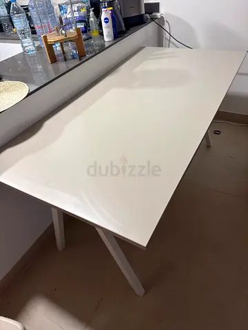 Simple white rectangular dining/table top with legs - good condition