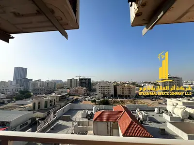 للايجار  غرفه وصاله مفروشه بعجمان بفرش نظيف ومرتب _ الروضه 3 _   شامل جميع الفواتير والانترنت _  مفروش بالكامل بأثاث أنيق