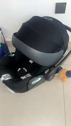 Used Infant Car Seat / Baby Carrier - Black