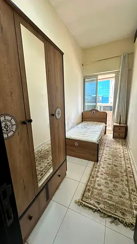 Solo partation with balcony