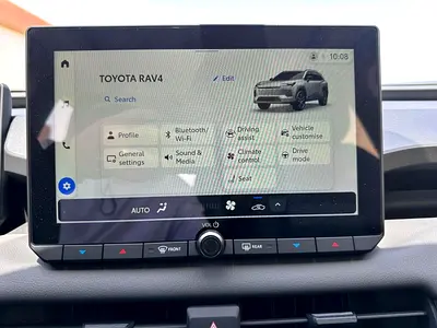 2026 Toyota RAV 4 照片 13