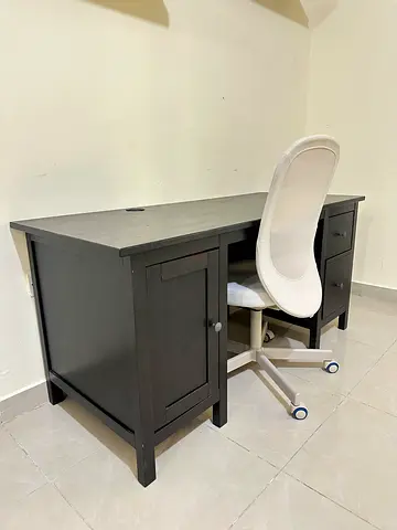 Ikea Desk, working today with White Swivel Chair - Good Condition 150cm x 60cm.Pick up khalifa city