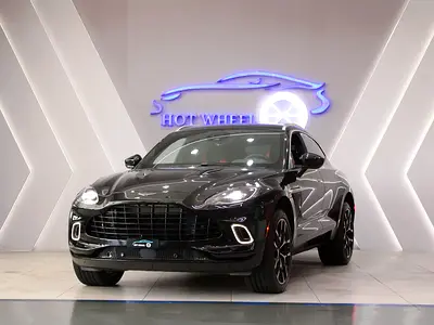 2022 - Aston Martin DBX 550 - Low mileage