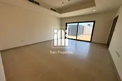 Huge Patio &amp; Parking | 4MBR + Maid Villa | Driver's Room |