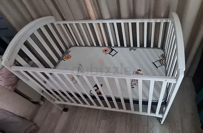 White Wooden Baby Crib with Mattress - Good Condition
