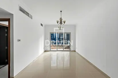 Ready to Move in | High Floor | Near to Metro