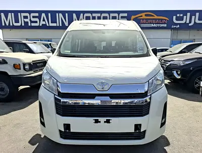 2026 Toyota HIACE — фото 2