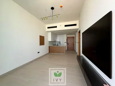 Hot Location || Spacious || Skyline View