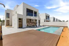 Modern Style | Standalone Villa | Skyline View