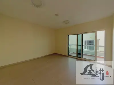 DISTRESS DEAL | UNFURNISHED | PRIME LOCATION