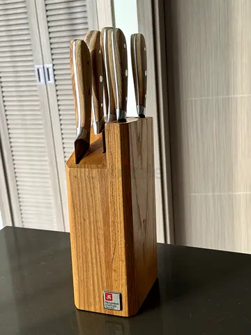 Richardson Sheffield knife set
