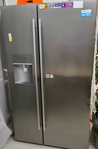 Samsung Side-by-Side Refrigerator with Water Dispenser - Stainless Steel