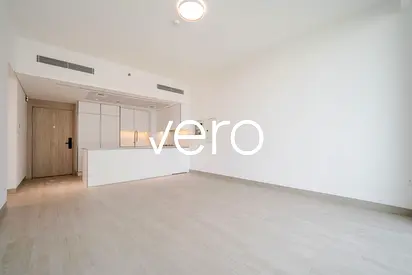 Spacious | Vacant Unit | Community View