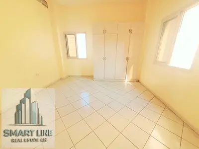 Hot property//2BHK apartment with Big wardrob //Balcony//Big Close Hall Just 38k//Family Building