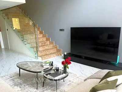 Fully Furnished | Huge Layout | Single Row