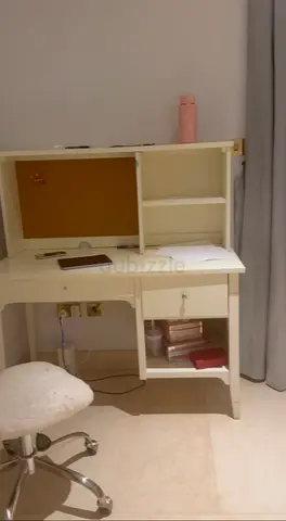 Pottery Barn Kids Morgan Storage Desk and Hutch set with a corkboard and Chair Bought Dhs 3000 Selli