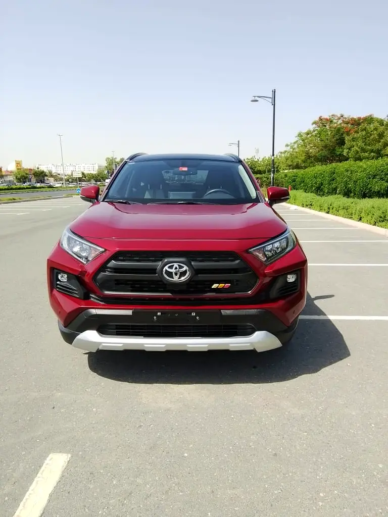 Toyota Rav 4 2021 — photo 1 of 17