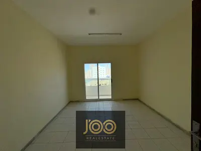 موقع مركزي | مساحه كبيره | بجوار المخارج والخدمات | بسعر ممتاز