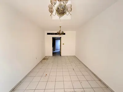 Studio with separate kitchen | Near Shamsain Bakery | Near Aroiana Hospital | Built-in wardrobes | Dubai exit