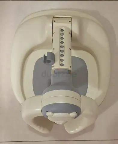 Good condition, foldable and height-adjus Hug Bath Tower with shower holder, for standing toddler